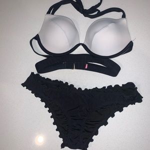 Victoria’s Secret Bikini set double banded 32B